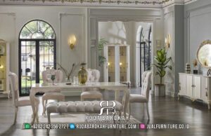 Mempercantik Ruang Makan dengan Set Meja Makan Mewah Klasik RB-343