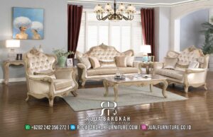 Penawaran Menarik Sofa Ruang Tamu Mewah dengan rangka Kayu Jati dan busa tebal, sempurna untuk nuansa elegan di ruang tamu Anda.