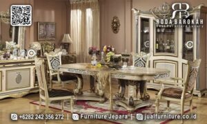 Promo Kilat Meja Makan Mewah Ukir Paling Dicari RB-669 hadir dengan kayu jati berkualitas dan kain bludru yang elegan, sempurna untuk mempercantik ruang makan Anda.