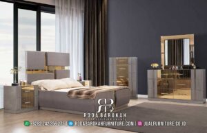 Serbu Sekarang Tempat Tidur Modern Terbaru Sedang Laku RB-683, terbuat dari kayu jati dengan finishing HPLA dan lampu LED, hadirkan nuansa elegan untuk tidur nyaman.