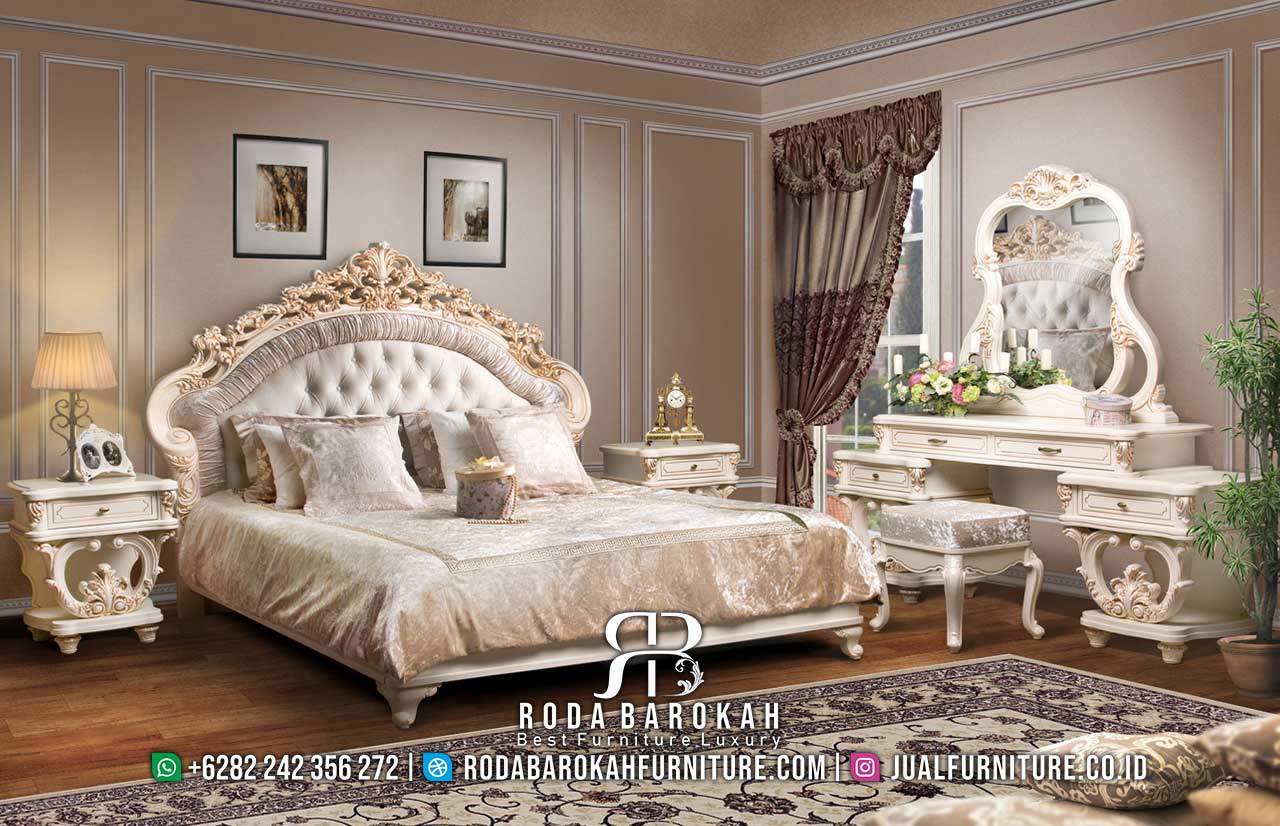 Trend Terkini Jual Tempat Tidur Mewah menghadirkan kayu jati lapis lac dengan ukiran elegan dan busa tebal, sempurna untuk dekorasi klasik modern Anda.