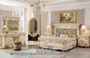 Limited Edition Tempat tidur klasik Victorian dengan kayu jati cat duco dan hiasan emas, hadirkan nuansa mewah dan elegan untuk kamar tidur Anda.