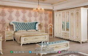 Penawaran Terakhir Produsen Furniture Terpercaya Harga Termurah RB-848, bedroom set kayu jati dengan finishing lac, hiasan ukiran emas, dan sandaran kepala tinggi yang elegan.