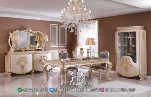 Promo Mingguan Set Ruang Makan Mewah Terlaris 2025 RB-897 hadir dengan kayu jati berkualitas, lukisan emas, dan kain bludru, menjadikan ruang makan Anda lebih elegan.