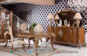 Jual Cepat Meja Makan Natural Klasik warna elegan RB-935 dari kayu jati dengan finishing duco emas dan detail ukiran, ideal untuk suasana klasik mewah.