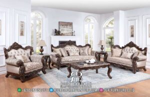 Jual Sofa Tamu Jati Jepara Cocok Semua RB-976 hadir dengan desain klasik elegan, kayu jati ukir, dan busa jok berkualitas tinggi, ideal untuk ruang tamu Anda.