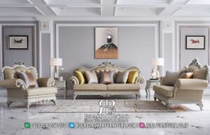 Merek Sofa Tamu Minimalis Klasik Gratis Ongkir RB-974 hadir dengan desain Baroque mewah, kayu jati cat duco, dan bantal empuk untuk pengalaman yang elegan.