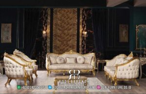 Serbu Sekarang Sofa Gold Mewah Emas Bahan Berkualitas RB-940, dengan rangka kayu jati dan finishing gold plated, sempurna untuk menambah nuansa luxury di rumah Anda.