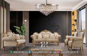 Tersedia Sofa Ruang Tamu Mewah dengan rangka kayu jati dan finishing emas elegan, sempurna untuk mempercantik ruang tamu Anda yang bergaya klasik modern.