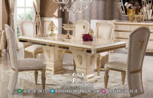 Set Meja Makan Mewah dengan desain klasik mewah, kayu jati cat duco putih, dan ornamen emas, sempurna untuk ruang makan formal yang elegan.