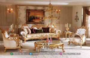 Sofa Tamu Mewah Casablanca Desain Elegan RB1021 menghadirkan keindahan klasik dengan rangka kayu jati dan ornamen ukiran yang memikat untuk ruang tamu Anda.