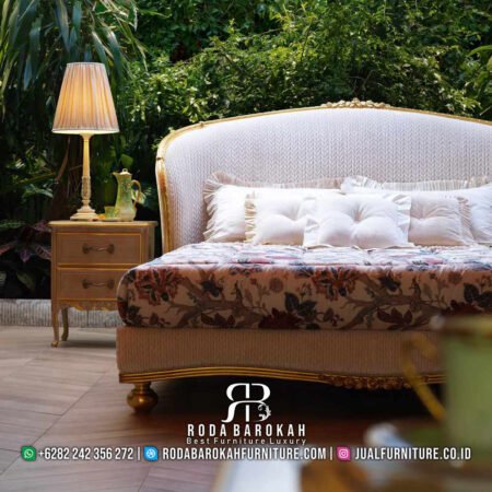 Beauty Kamar Tidur Mewah Collins Toko Mebel Terbaik RB-131