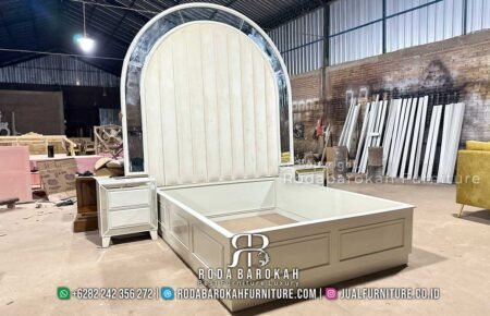 Model Tempat Tidur Mewah Sultan Zenith Heights RB-232